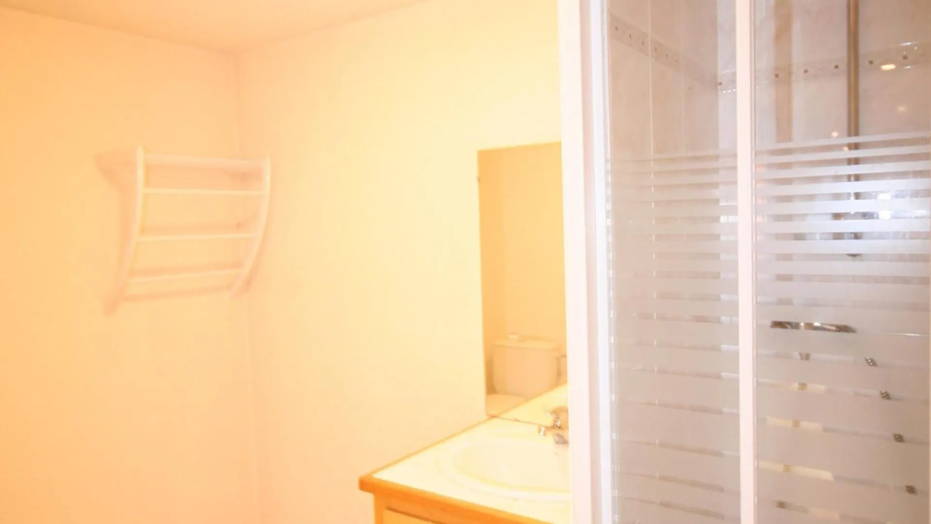 Apartment Chatel: Appt 4 Pieces, 3 Ch, 2 Sdb, Wi-Fi, Animaux Admis, Parking - Fr-1-676-129