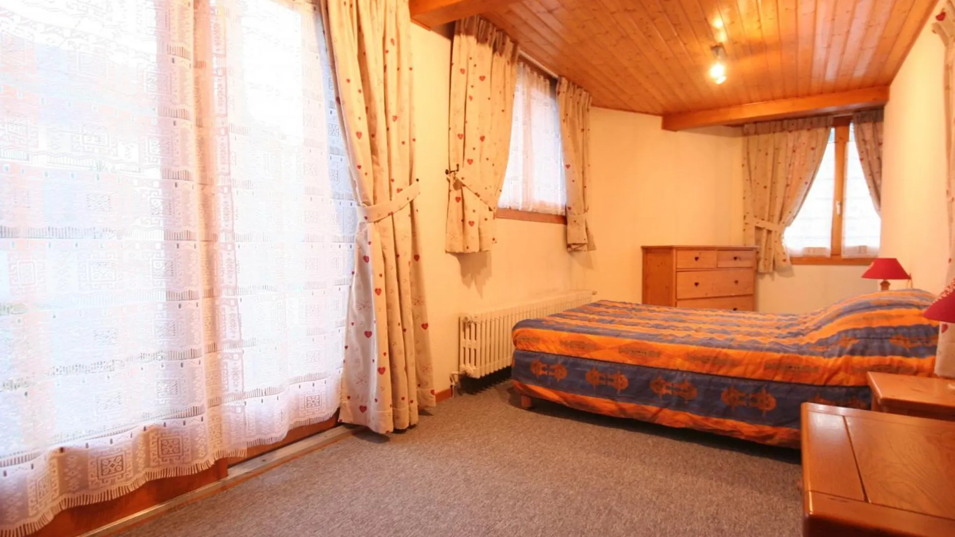 Apartment Chatel: Appt 4 Pieces, 3 Ch, 2 Sdb, Wi-Fi, Animaux Admis, Parking - Fr-1-676-129 France